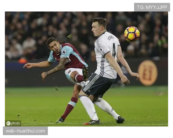 布莱顿2-0西汉姆联，德泽尔比的球队通过灵活的区域切换掌控比赛