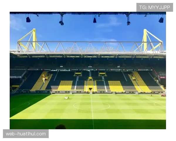 记者手记：威斯特法伦的黄色墙壁，欧洲最恐怖的主场氛围